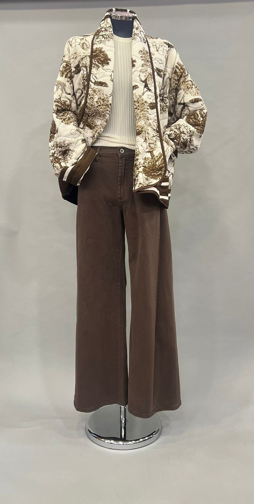 Autumn 2025 Transitional Womenswear Look 6